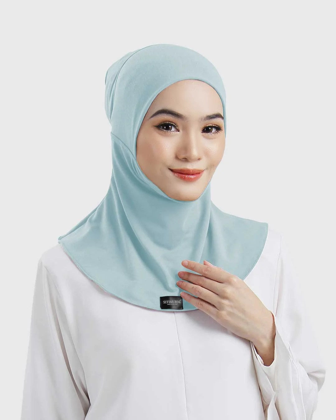 CLASSIC CHIN IN BABY BLUE