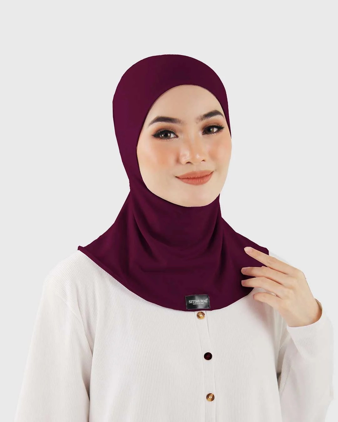 CLASSIC IN BURGUNDY MAROON