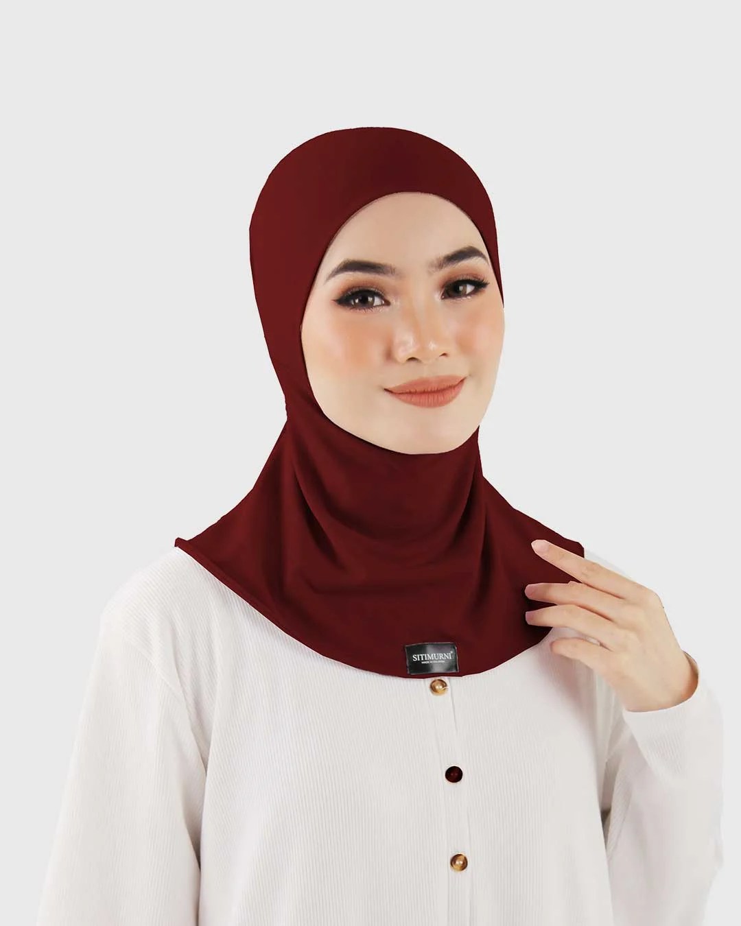 CLASSIC IN MAROON