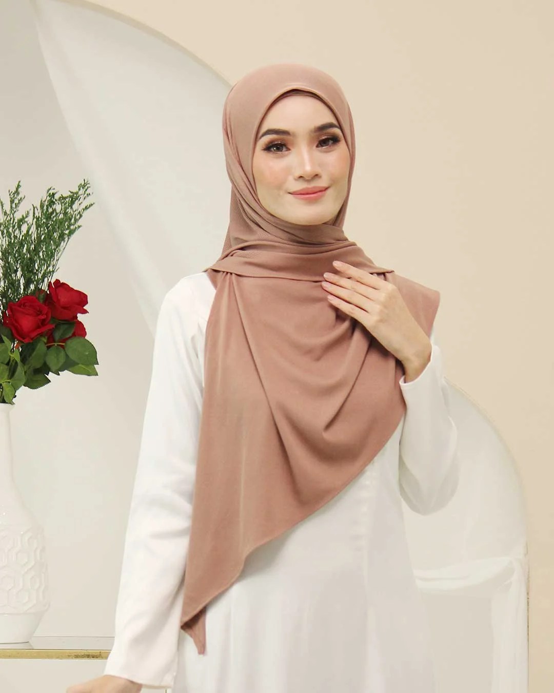 ISABELLA IN CLAY BROWN