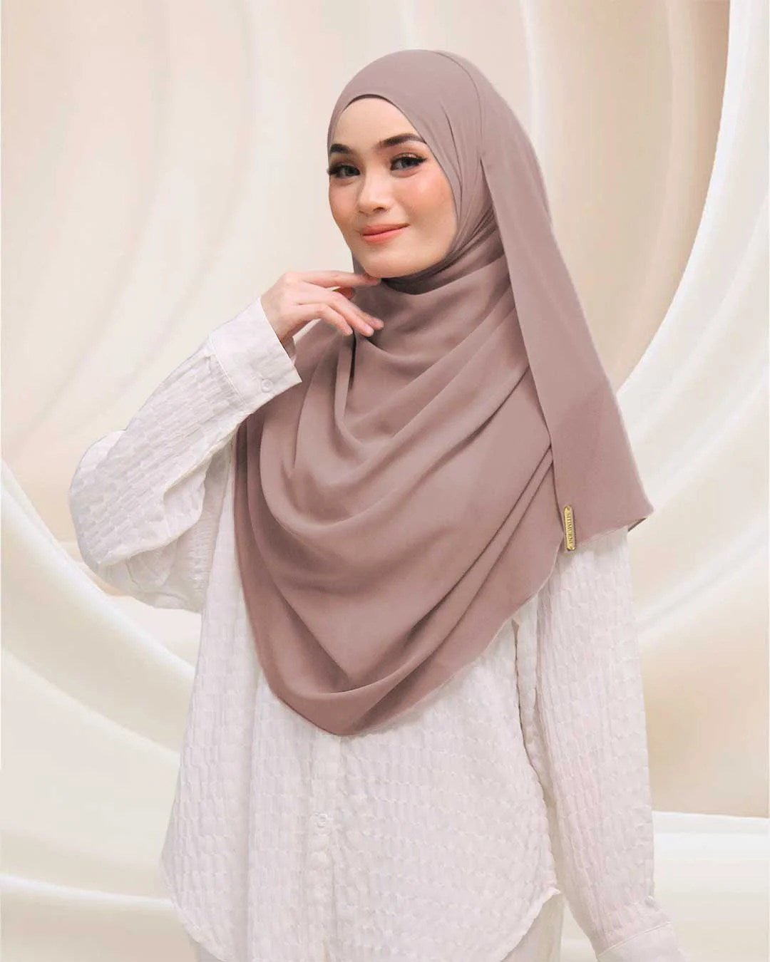 NUFA ALLURA IN TAUPE BROWN