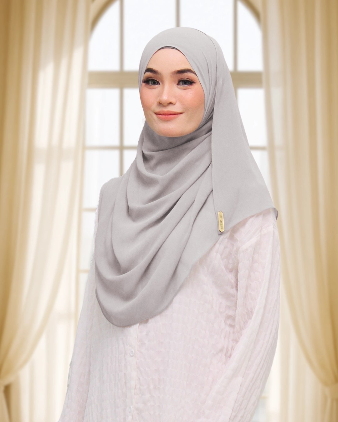NUFA PLAIN IN SILVER